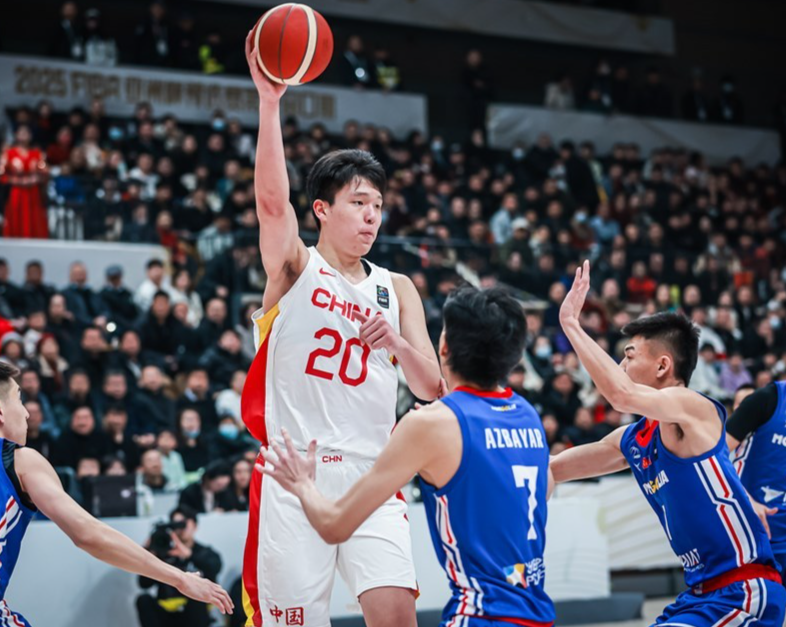 关于重庆男篮发挥出色，笑傲赛场的信息