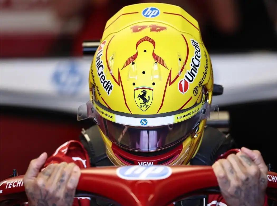 包含雷诺车队绝杀红牛二队，维斯塔潘统治全场的词条