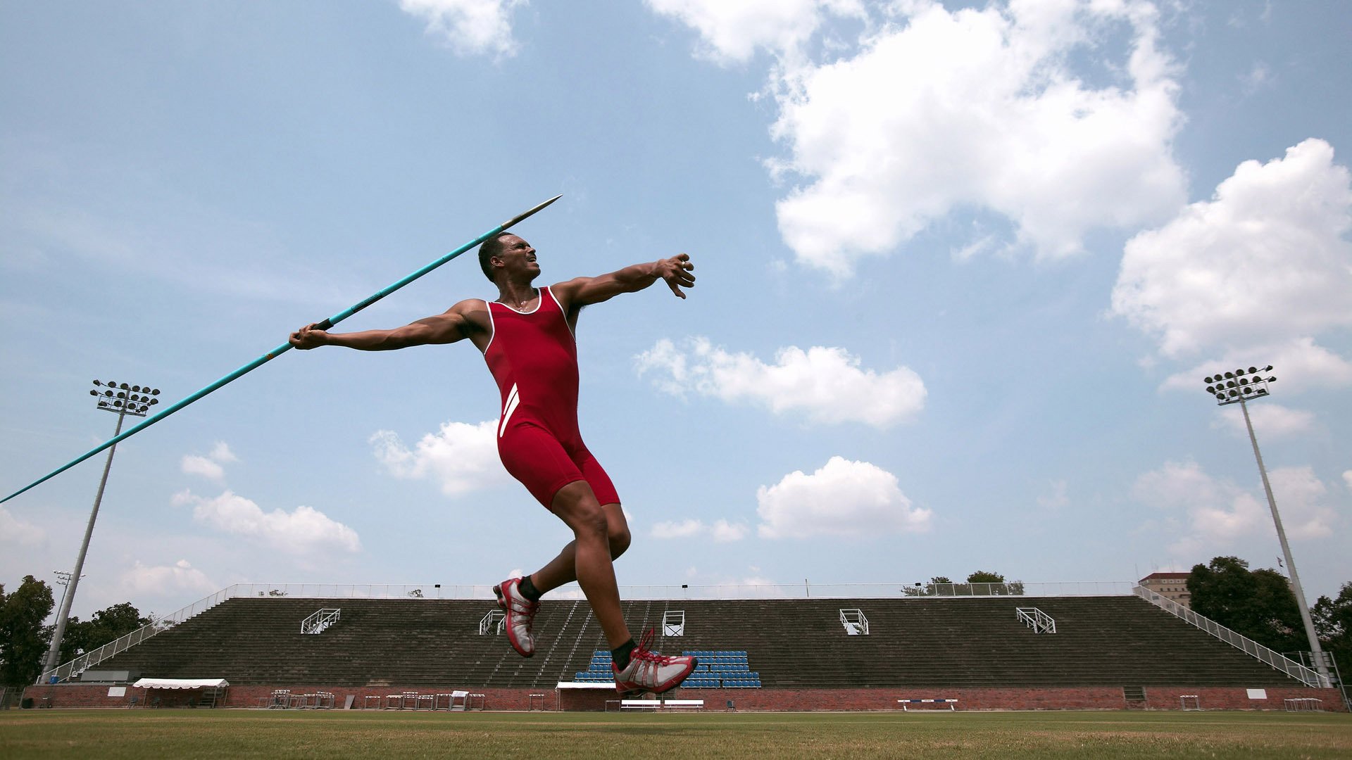 西决生死战之夜，库里攻防两端的绝对统治