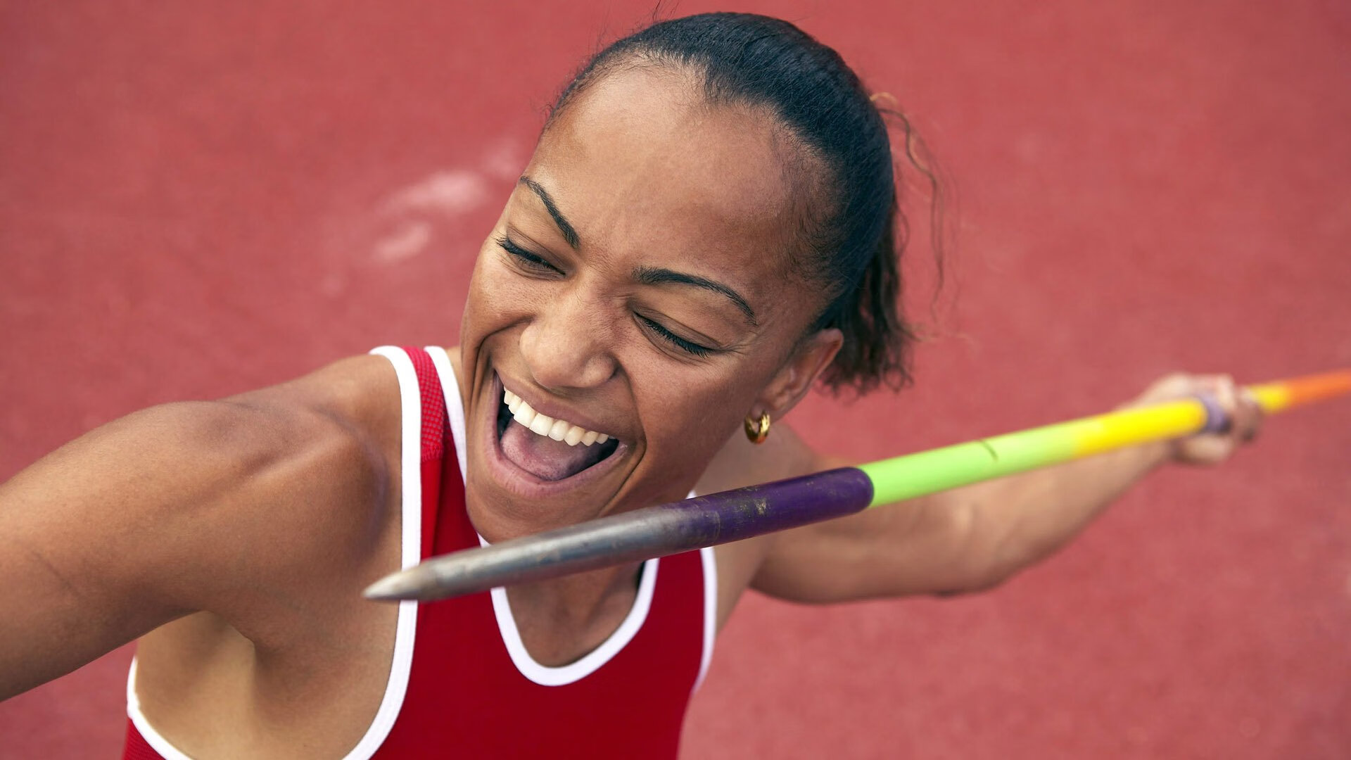 从塞内加尔爆冷美国到赖斯F1争冠接管，体育世界中的意外与必然